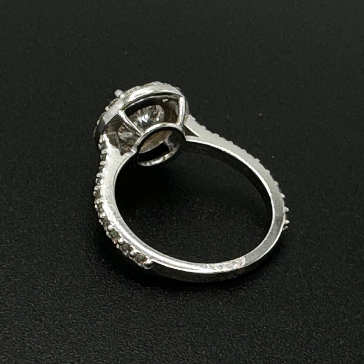 2.84ctw IGI Certified Diamond Ring