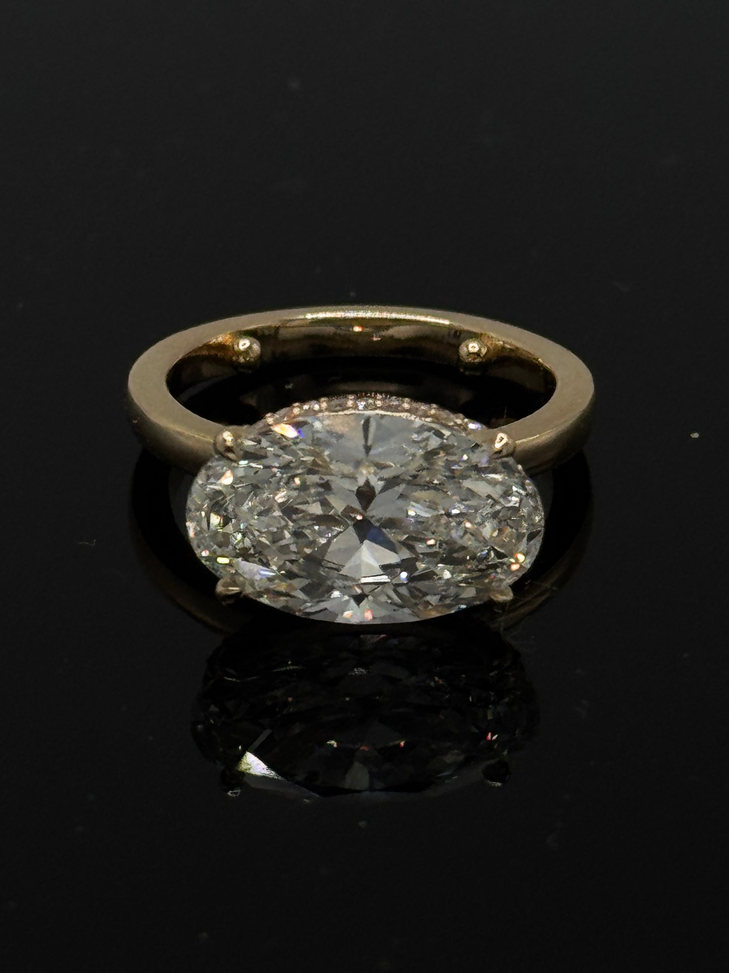 4.74 ct Oval IGI Certified Lab-Grown Diamond Ring