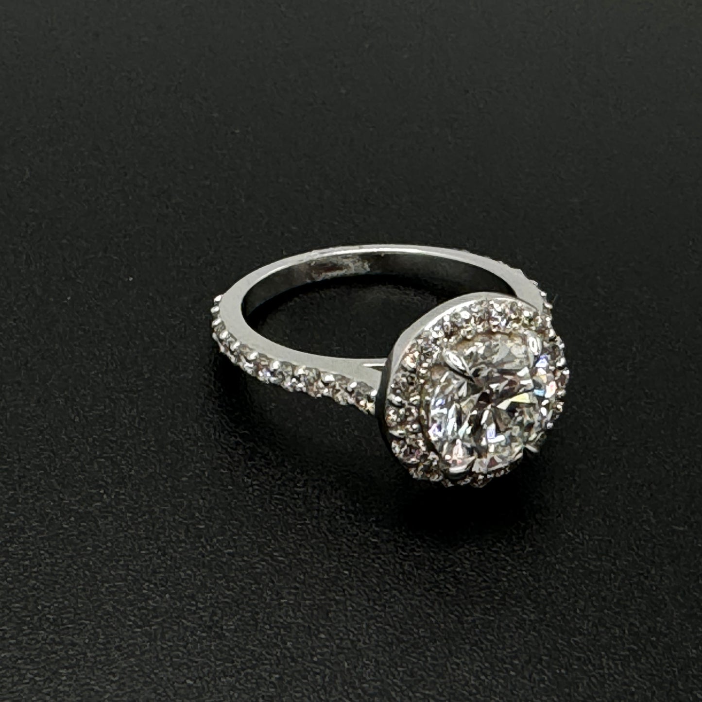2.84ctw IGI Certified Diamond Ring