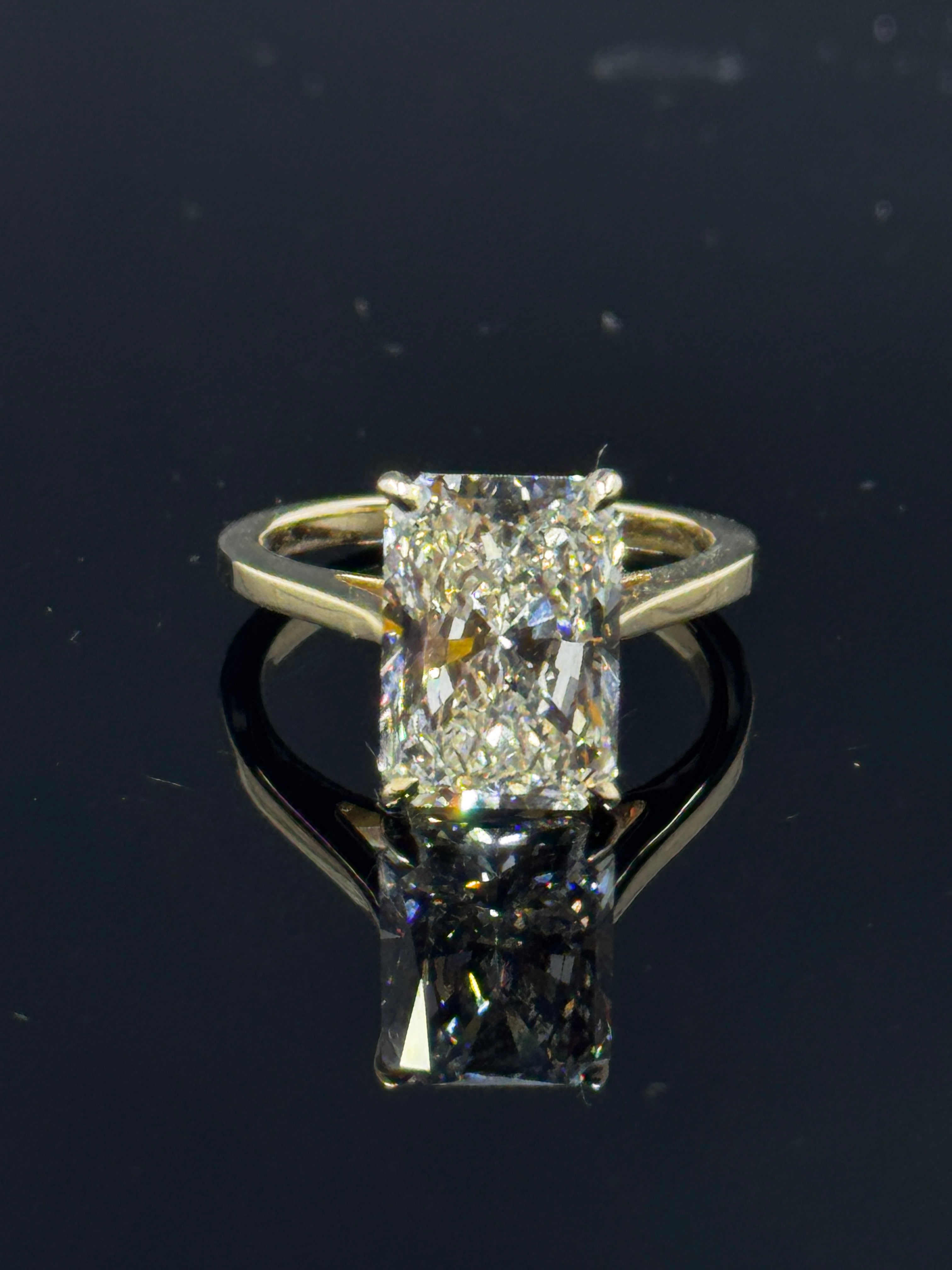 14k Yellow Gold Cathedral Radiant Diamond Engagement Ring – 5.08ct F VS1, Size 7
