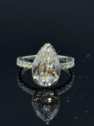 14k White Gold Pear Diamond Bridal Set – 5.59ctw, Size 7