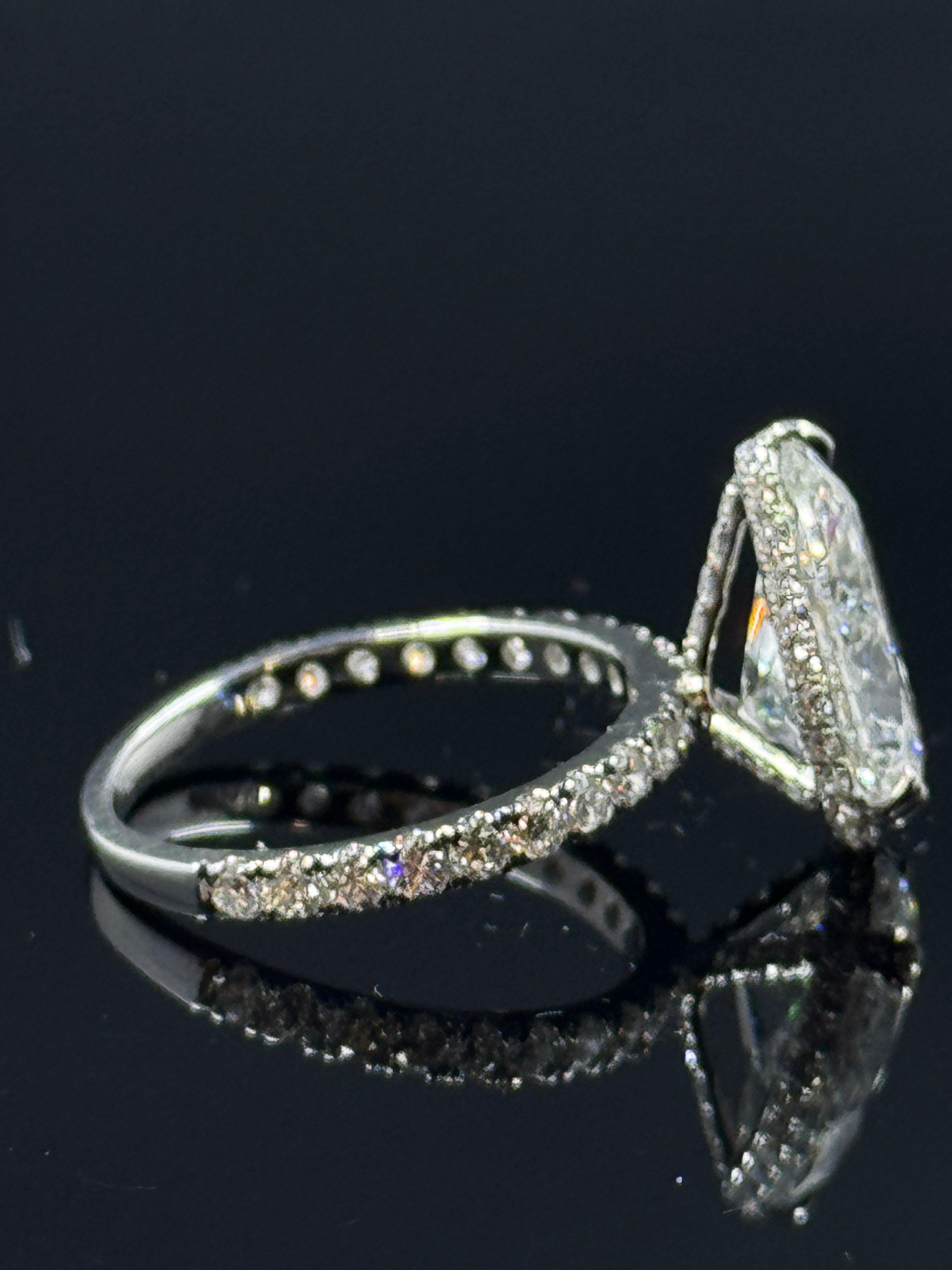 14k White Gold Pear Diamond Bridal Set – 5.59ctw, Size 7