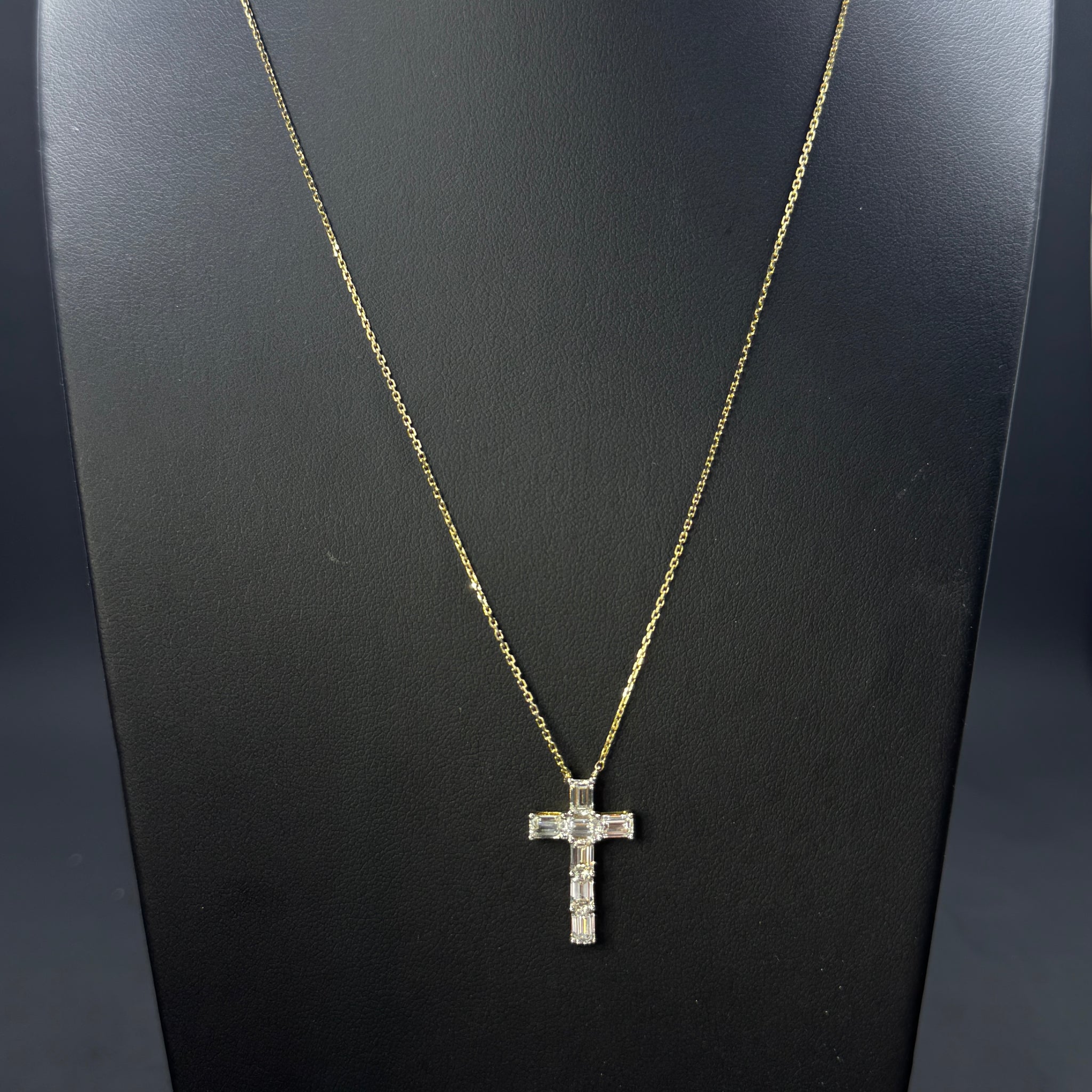 14k Yellow Gold 1.75ctw Lab-Grown Diamond Cross Necklace – 18"